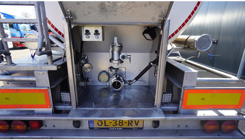 Magyar 3 AXLE FOOD TANK TRAILER 41.410LTR - Tankauflieger: das Bild 4 Magyar 3 AXLE FOOD TANK TRAILER 41.410LTR - Tankauflieger: das Bild 4