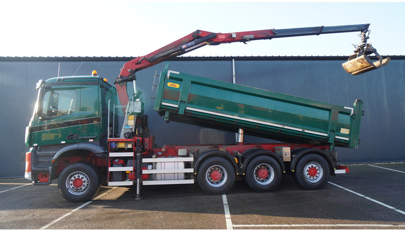 Mercedes-Benz AROCS 3542 8X4 2 SIDE TIPPER WITH HMF Z 1943 CRANE 407.000KM - Autokran: das Bild 1 Mercedes-Benz AROCS 3542 8X4 2 SIDE TIPPER WITH HMF Z 1943 CRANE 407.000KM - Autokran: das Bild 1