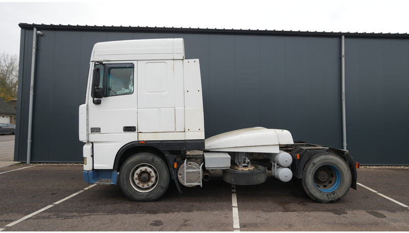 DAF XF 95.380 SC MANUAL GEARBOX EURO 3 - Sattelzugmaschine: das Bild 1 DAF XF 95.380 SC MANUAL GEARBOX EURO 3 - Sattelzugmaschine: das Bild 1