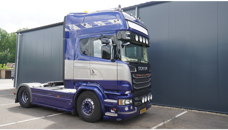 Scania R 520 V8 RETARDER TOPLINE ADR - Sattelzugmaschine: das Bild 4 Scania R 520 V8 RETARDER TOPLINE ADR - Sattelzugmaschine: das Bild 4