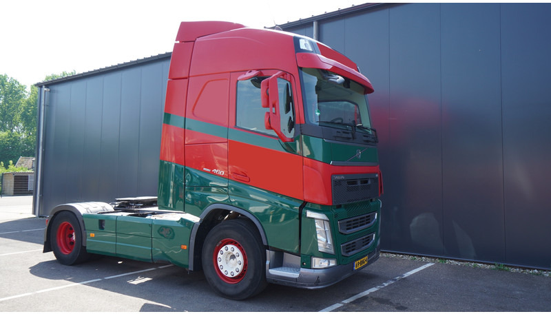 Volvo FH 460 EURO 6 GLOBETROTTER - Sattelzugmaschine: das Bild 4 Volvo FH 460 EURO 6 GLOBETROTTER - Sattelzugmaschine: das Bild 4