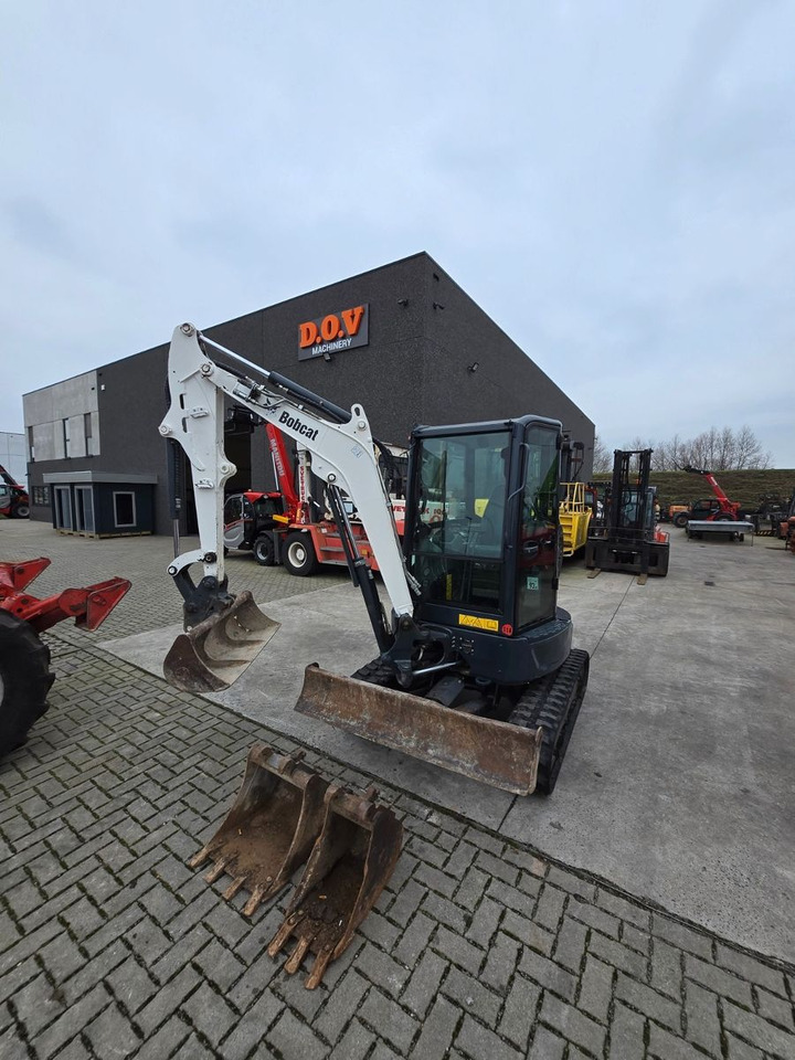 Bobcat E27Z - Minibagger: das Bild 1 Bobcat E27Z - Minibagger: das Bild 1