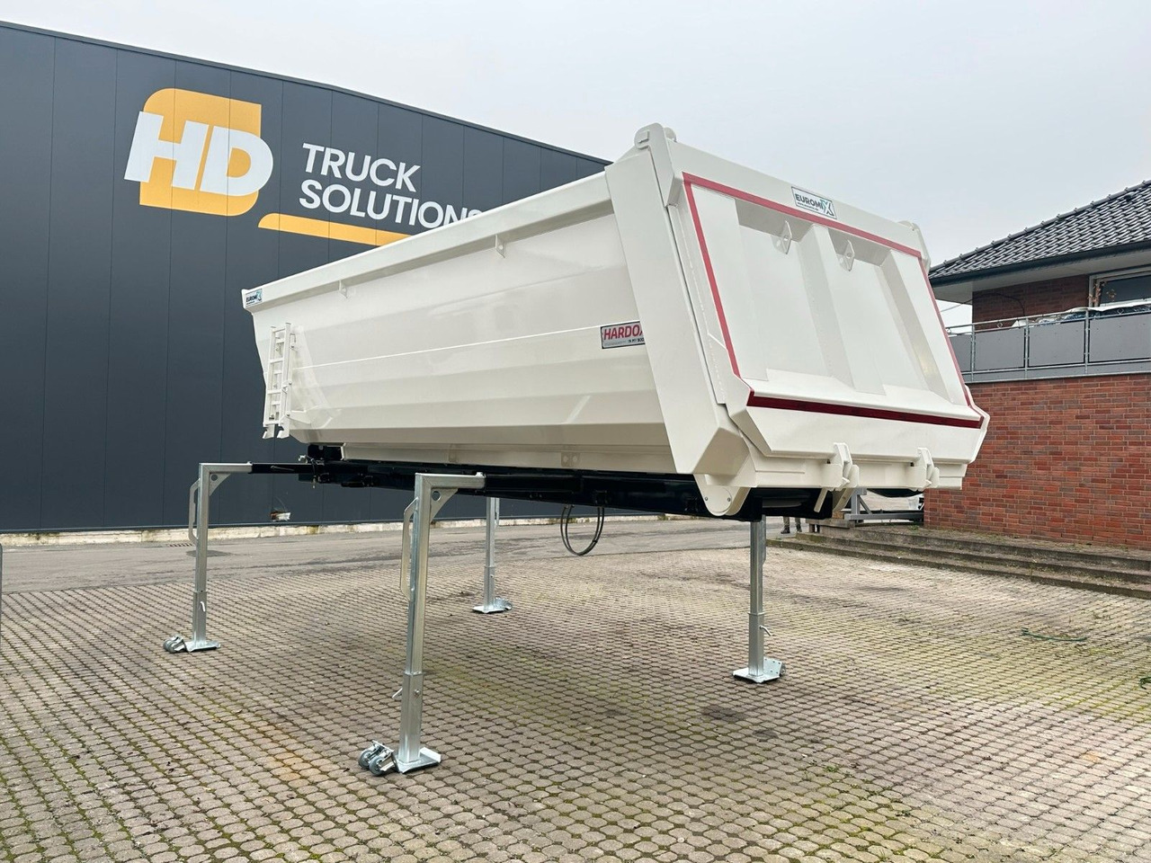 DAF EuromixMTP Mulden-Kipper-Aufbauten DAF EuromixMTP Mulden-Kipper-Aufbauten - Kipper: das Bild 1 DAF EuromixMTP Mulden-Kipper-Aufbauten DAF EuromixMTP Mulden-Kipper-Aufbauten - Kipper: das Bild 1