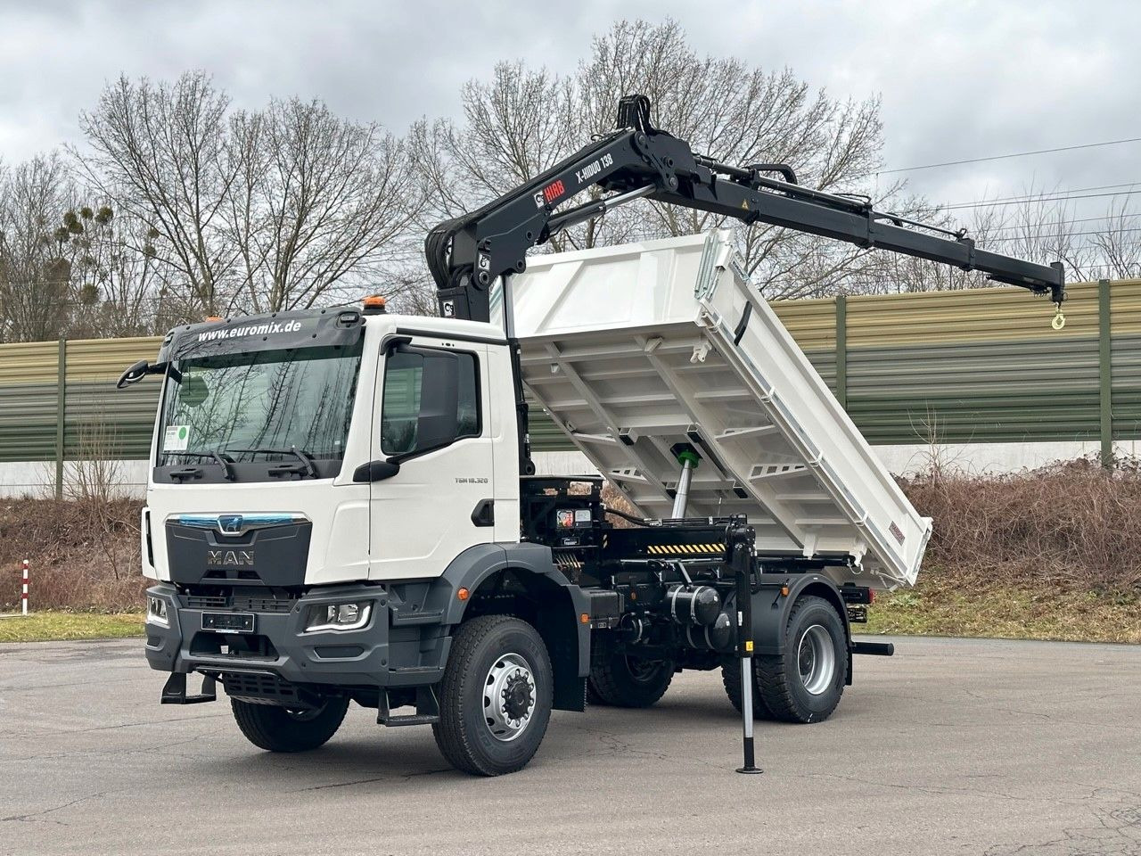 MAN TGM 18.320 4x4 Euro6e Hiab X-HiDuo 138DS-3 - Kipper, Autokran: das Bild 1 MAN TGM 18.320 4x4 Euro6e Hiab X-HiDuo 138DS-3 - Kipper, Autokran: das Bild 1