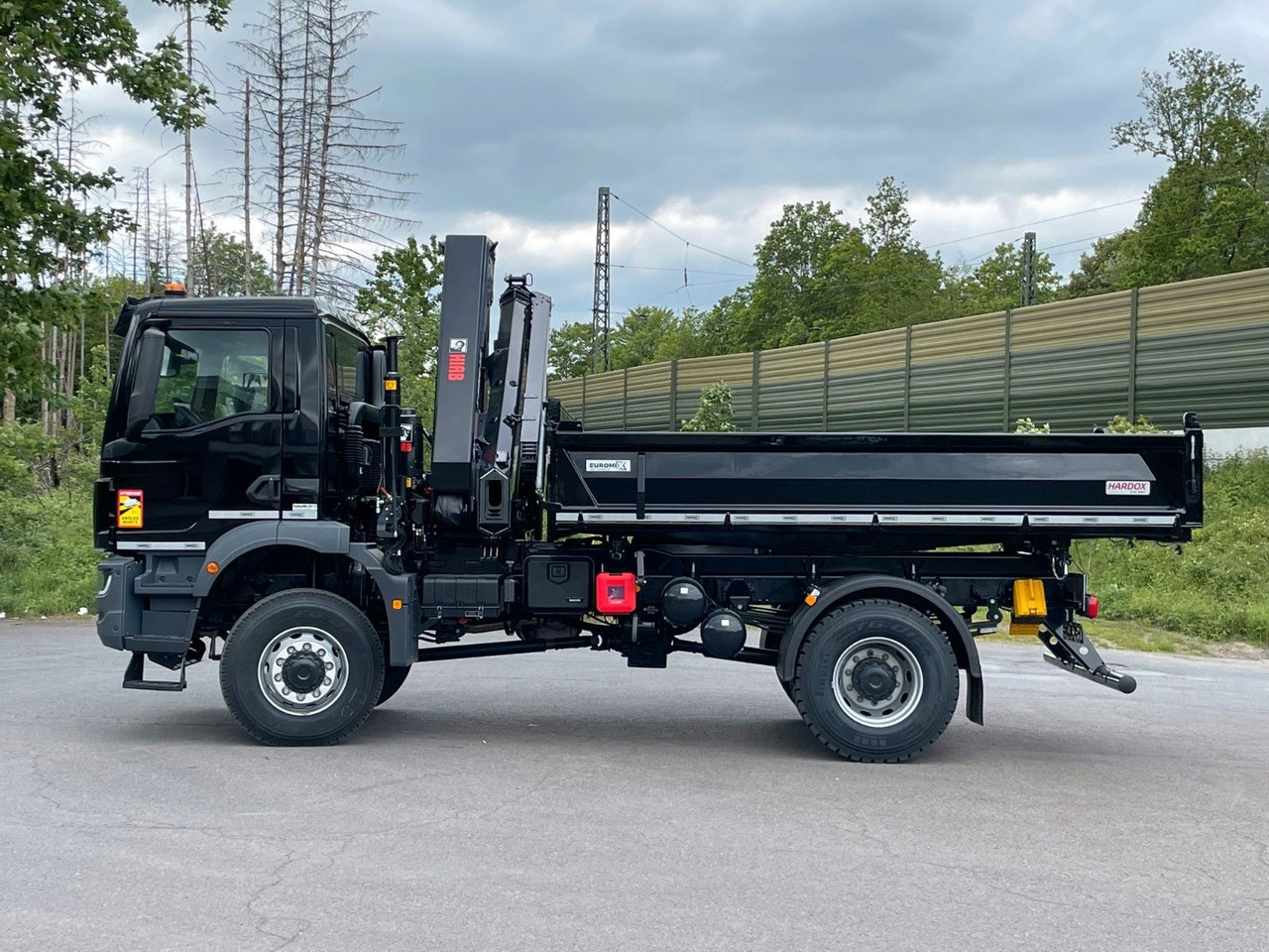 MAN TGM 18.320 4x4 Euro6e Hiab X Hiduo 228-4 - Kipper, Autokran: das Bild 3 MAN TGM 18.320 4x4 Euro6e Hiab X Hiduo 228-4 - Kipper, Autokran: das Bild 3