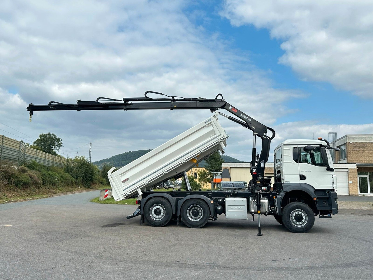 Kipper, Autokran MAN TGS 28.440 6x4-4/3-Seiten- Kipper / Hiab 138-3: das Bild 14