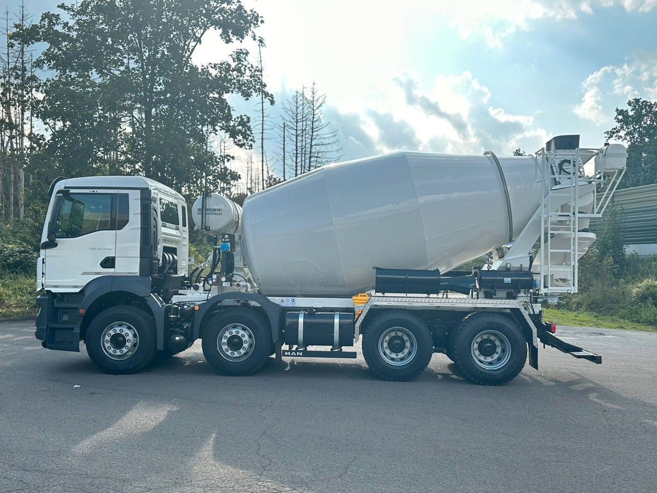 MAN TGS 32.440 8x4 / Euromix MTP EM 9 L - Fahrmischer: das Bild 4 MAN TGS 32.440 8x4 / Euromix MTP EM 9 L - Fahrmischer: das Bild 4