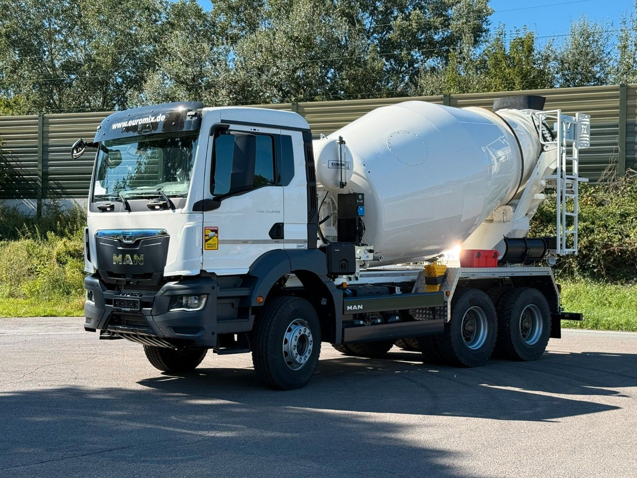 MAN TGS 33.440 / 6X4 Euro6e Euromix MTP EM 7 L - Fahrmischer: das Bild 3 MAN TGS 33.440 / 6X4 Euro6e Euromix MTP EM 7 L - Fahrmischer: das Bild 3