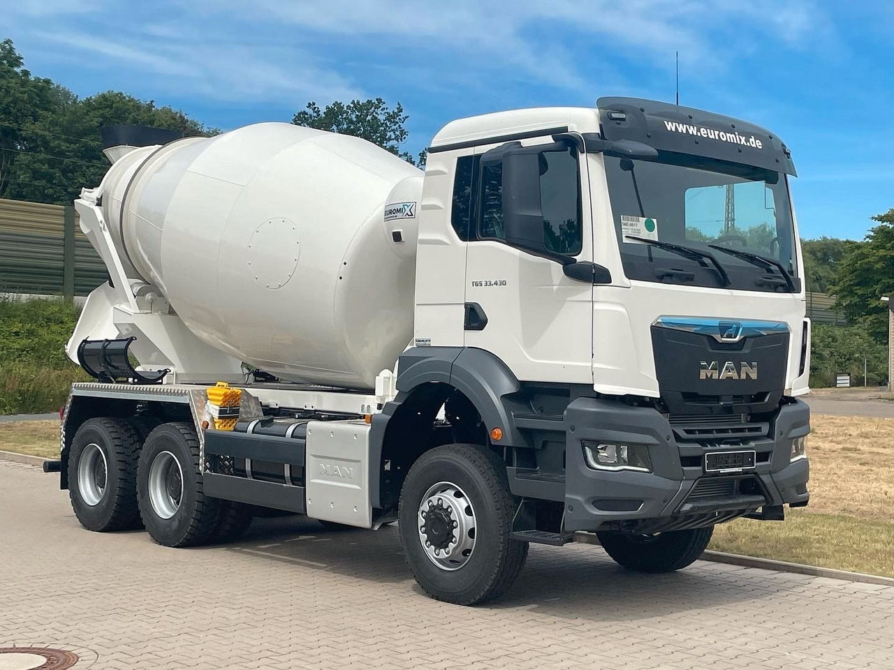 MAN TGS 33.440 / 6X6 Euro6e Euromix MTP EM 7 L - Fahrmischer: das Bild 1 MAN TGS 33.440 / 6X6 Euro6e Euromix MTP EM 7 L - Fahrmischer: das Bild 1