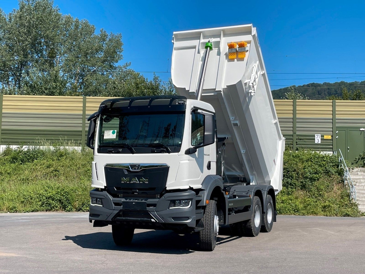 Kipper MAN TGS 33.440 6x4/Euro6e EuromixMTP Mulden-Kipper: das Bild 7