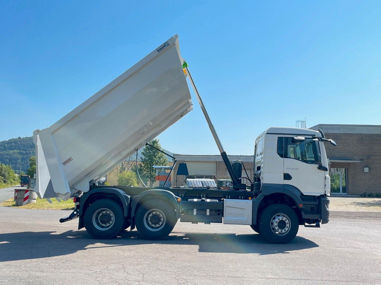 Kipper MAN TGS 33.440 6x4/Euro6e EuromixMTP Mulden-Kipper: das Bild 13