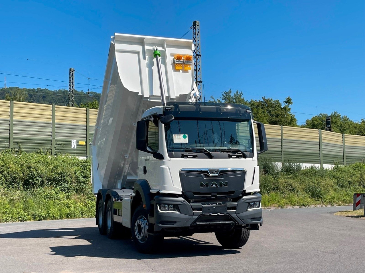 Kipper MAN TGS 33.440 6x4/Euro6e EuromixMTP Mulden-Kipper: das Bild 15