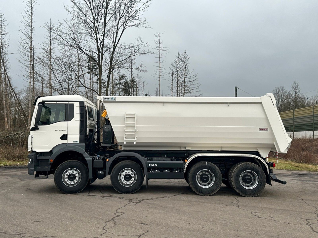 MAN TGS 41.400 8x4 / EUROMIX MTP 20m³/ EURO 5 - Kipper: das Bild 3 MAN TGS 41.400 8x4 / EUROMIX MTP 20m³/ EURO 5 - Kipper: das Bild 3