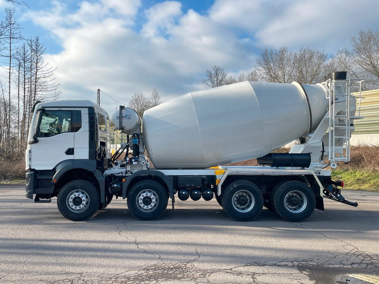 MAN TGS 41.400 8x4 / EuromixMTP EM 10m³ R / EURO 2 - Fahrmischer: das Bild 4 MAN TGS 41.400 8x4 / EuromixMTP EM 10m³ R / EURO 2 - Fahrmischer: das Bild 4