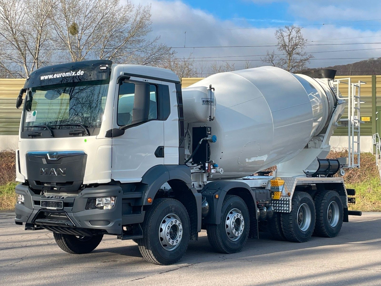 MAN TGS 41.400 8x4 / EuromixMTP EM 12m³ R / EURO 2 - Fahrmischer: das Bild 3 MAN TGS 41.400 8x4 / EuromixMTP EM 12m³ R / EURO 2 - Fahrmischer: das Bild 3