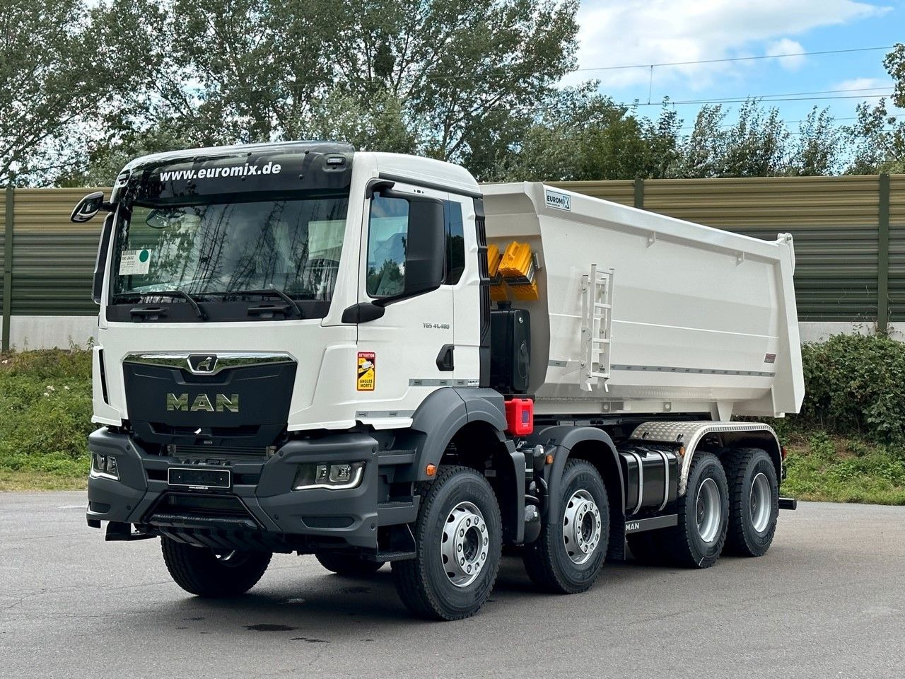 MAN TGS 41.440 8x4 EuromixMTP Mulden-Kipper - Kipper: das Bild 2 MAN TGS 41.440 8x4 EuromixMTP Mulden-Kipper - Kipper: das Bild 2