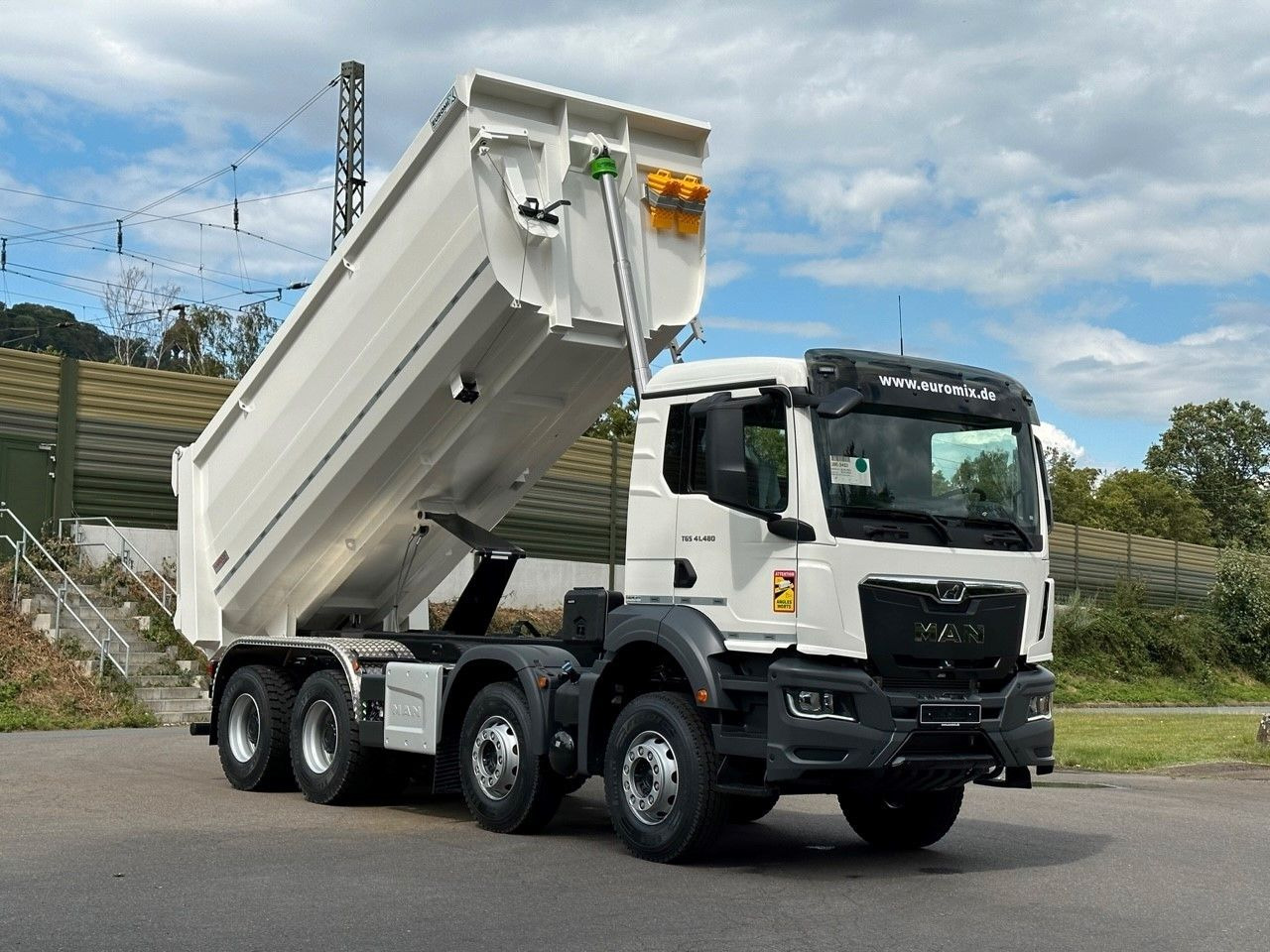 MAN TGS 41.440 8x4 EuromixMTP Mulden-Kipper - Kipper: das Bild 1 MAN TGS 41.440 8x4 EuromixMTP Mulden-Kipper - Kipper: das Bild 1