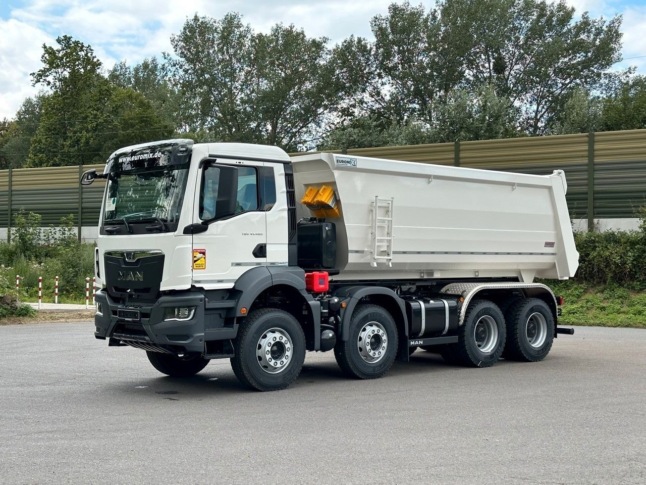 MAN TGS 41.440 8x4 EuromixMTP Mulden-Kipper - Kipper: das Bild 3 MAN TGS 41.440 8x4 EuromixMTP Mulden-Kipper - Kipper: das Bild 3