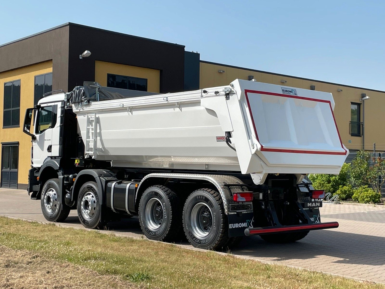MAN TGS 41.480 8x4 /EuromixMTP /Hydraulische Klapp - Kipper: das Bild 5 MAN TGS 41.480 8x4 /EuromixMTP /Hydraulische Klapp - Kipper: das Bild 5