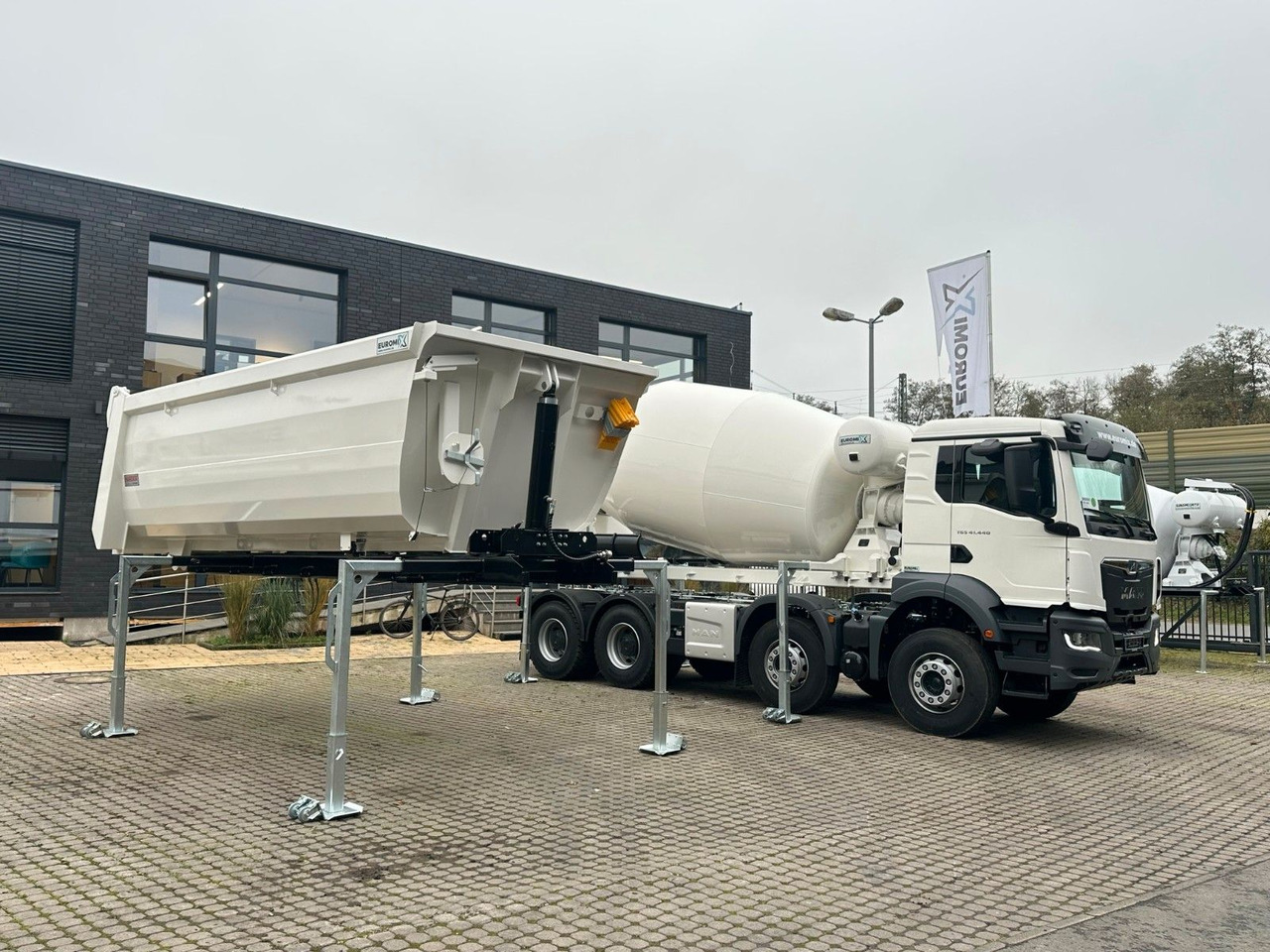 MAN TGS 41.480 8x4 WECHSELSYSTEM KIPPER+MISCHER – Leasing MAN TGS 41.480 8x4 WECHSELSYSTEM KIPPER+MISCHER: das Bild 13