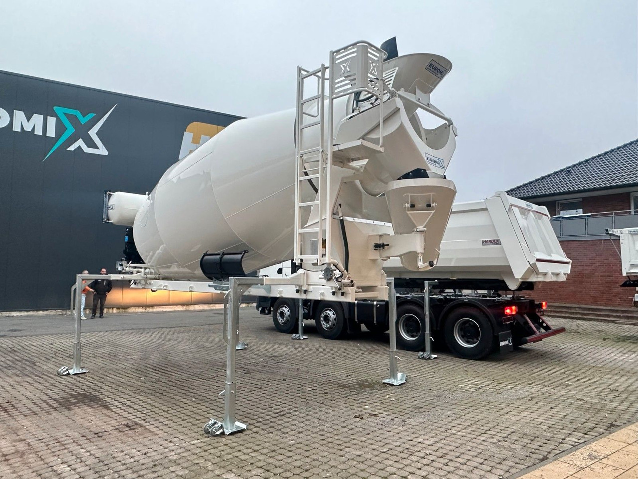 MAN TGS 41.480 8x4 WECHSELSYSTEM KIPPER+MISCHER – Leasing MAN TGS 41.480 8x4 WECHSELSYSTEM KIPPER+MISCHER: das Bild 27