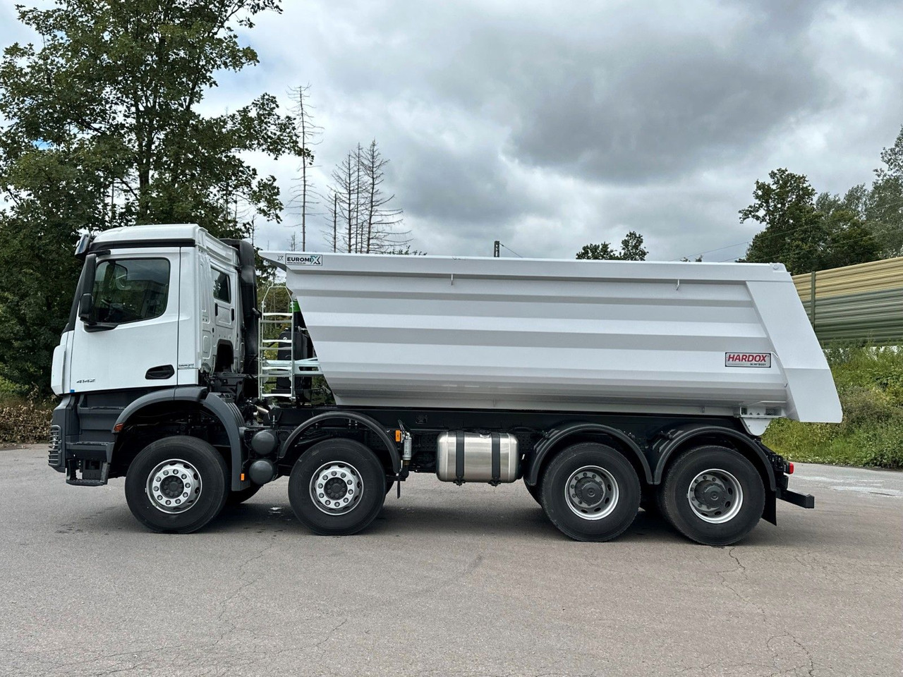 Mercedes-Benz 4142 8X4 Mulden- Kipper - EuromixMTP Mercedes-Benz 4142 8X4 Mulden- Kipper - EuromixMTP - Kipper: das Bild 3 Mercedes-Benz 4142 8X4 Mulden- Kipper - EuromixMTP Mercedes-Benz 4142 8X4 Mulden- Kipper - EuromixMTP - Kipper: das Bild 3