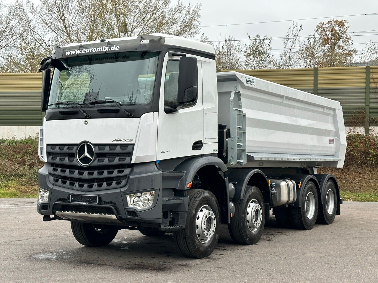 Mercedes-Benz AROCS 5 4145 8X4 E6e EuromixMTP 18m³ Kipper - Kipper: das Bild 1 Mercedes-Benz AROCS 5 4145 8X4 E6e EuromixMTP 18m³ Kipper - Kipper: das Bild 1