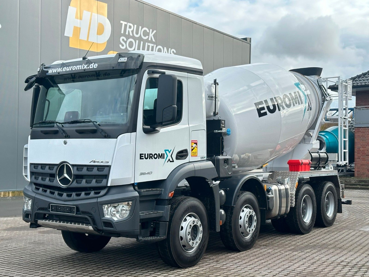 Mercedes-Benz Arocs 5 3540 8x4 EURO 6e EuromixMTP EM 9 L - Fahrmischer: das Bild 2 Mercedes-Benz Arocs 5 3540 8x4 EURO 6e EuromixMTP EM 9 L - Fahrmischer: das Bild 2