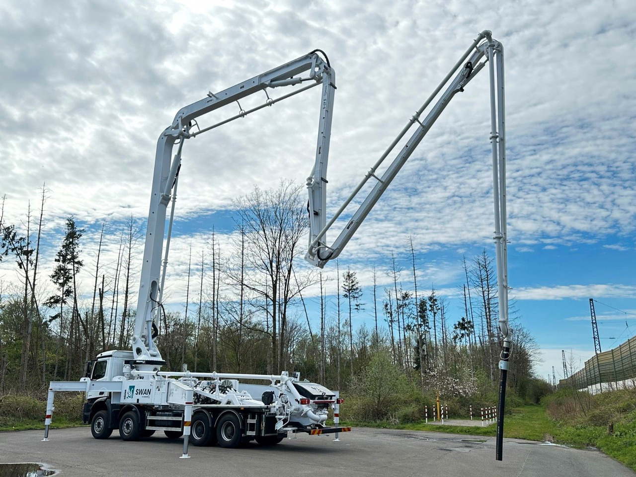 Mercedes-Benz Arocs 5 4542 8x4 SWAN TSP 47-5 160RZ ( 47m ) – Leasing Mercedes-Benz Arocs 5 4542 8x4 SWAN TSP 47-5 160RZ ( 47m ): das Bild 14