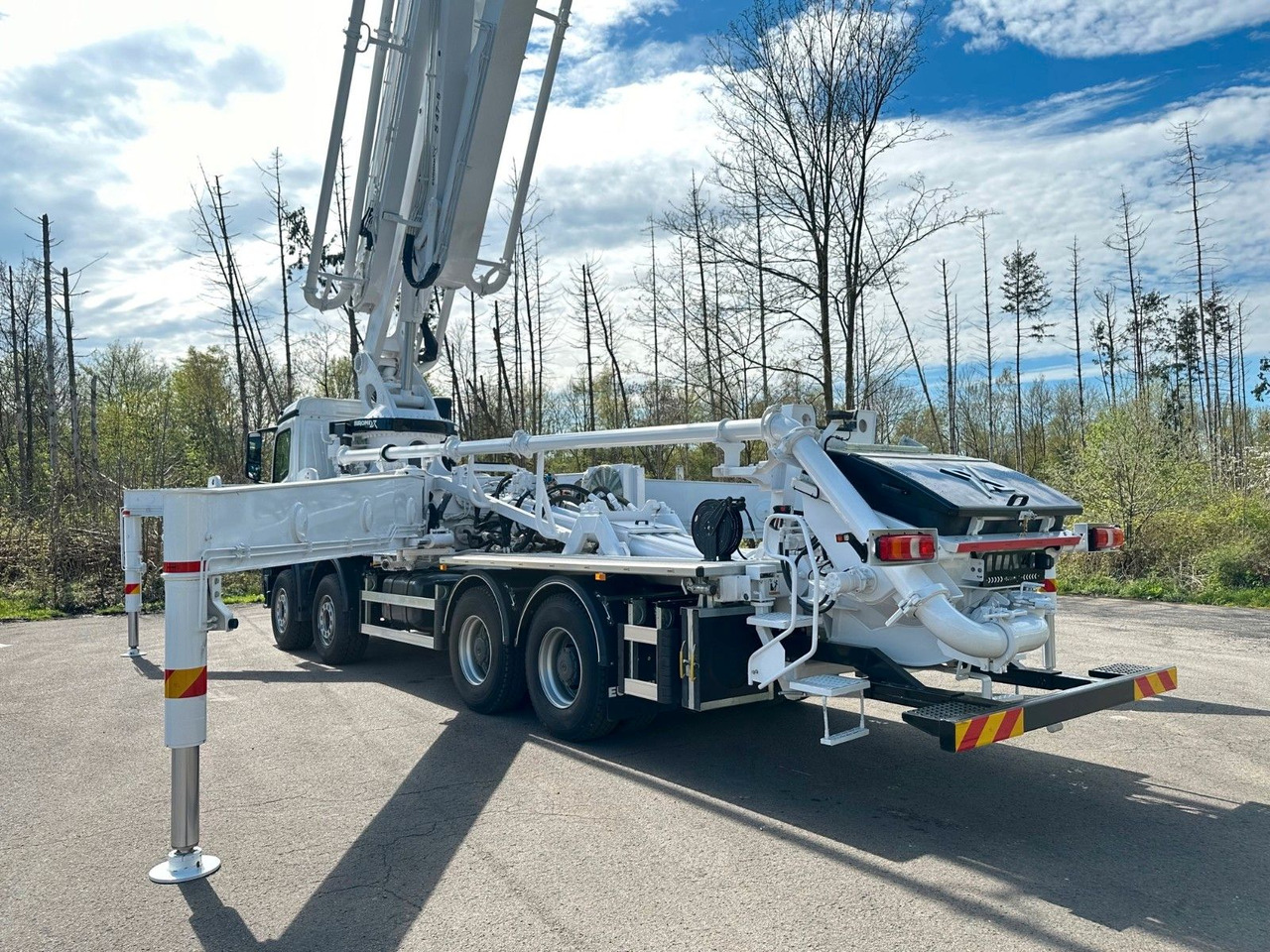 Mercedes-Benz Arocs 5 4542 8x4 SWAN TSP 47-5 160RZ ( 47m ) – Leasing Mercedes-Benz Arocs 5 4542 8x4 SWAN TSP 47-5 160RZ ( 47m ): das Bild 10