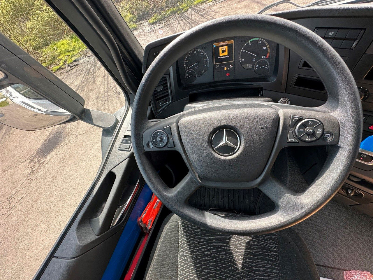 Mercedes-Benz Arocs 5 4542 8x4 SWAN TSP 47-5 160RZ ( 47m ) – Leasing Mercedes-Benz Arocs 5 4542 8x4 SWAN TSP 47-5 160RZ ( 47m ): das Bild 28