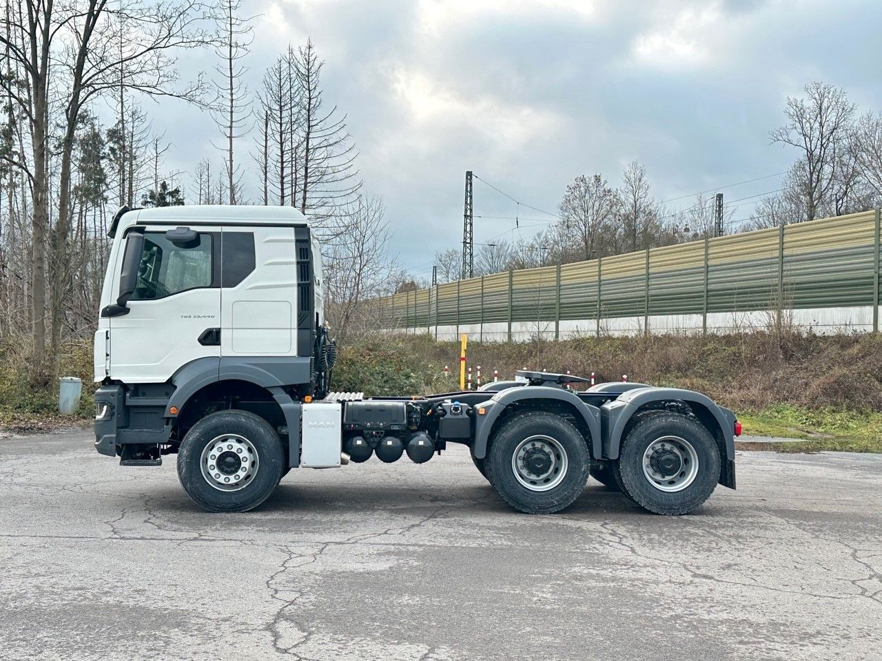 MAN TGS 33.440 BBS 6X4 EUROMIX MTP Kipper-Auflieger - Sattelzugmaschine: das Bild 2 MAN TGS 33.440 BBS 6X4 EUROMIX MTP Kipper-Auflieger - Sattelzugmaschine: das Bild 2