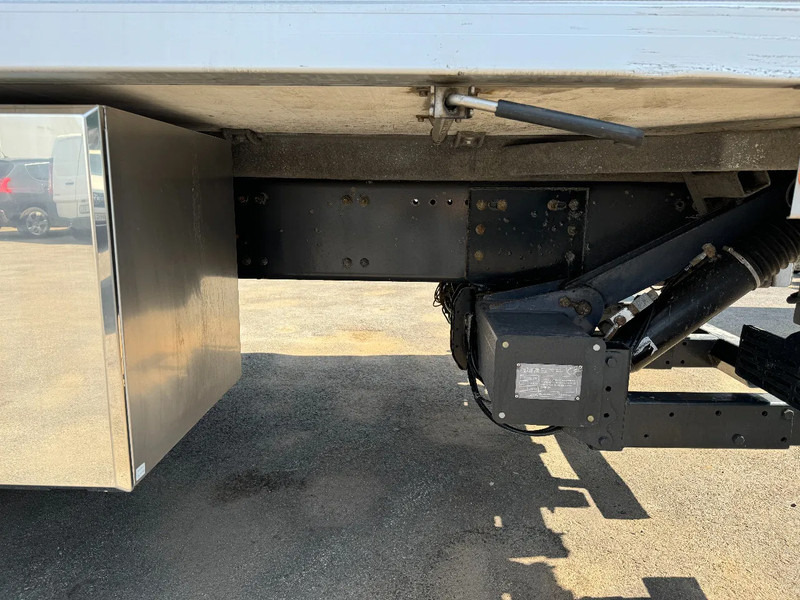 Volvo FM 330 6x2*4, Euro 6, REF-truck, 2019 - Kühlkoffer LKW: das Bild 5 Volvo FM 330 6x2*4, Euro 6, REF-truck, 2019 - Kühlkoffer LKW: das Bild 5