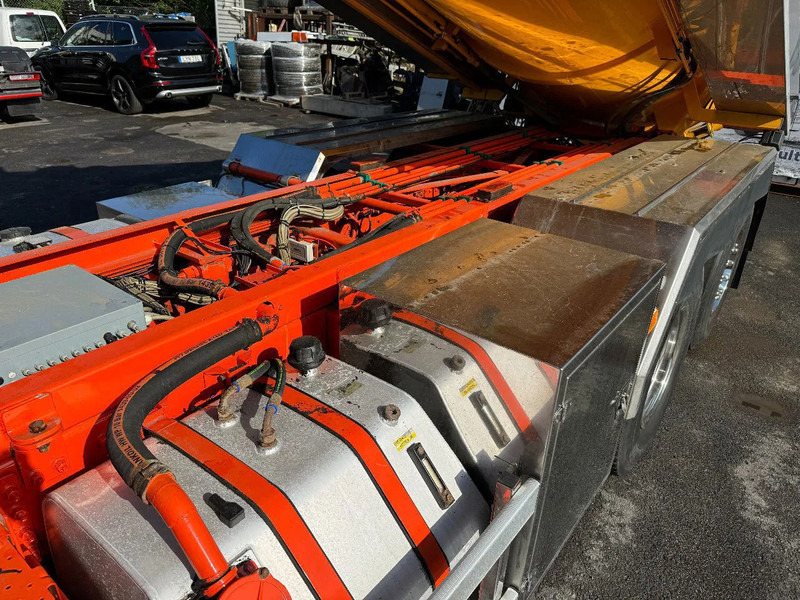 Volvo FMX 450 6x2*4, 14m3 Combi, Sludge / High Pressure-truck, 2017 - Saug-/ Spülfahrzeug: das Bild 4 Volvo FMX 450 6x2*4, 14m3 Combi, Sludge / High Pressure-truck, 2017 - Saug-/ Spülfahrzeug: das Bild 4