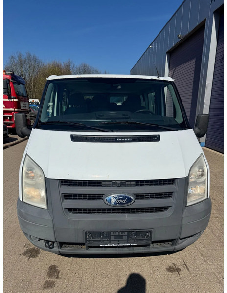 Ford **9PLACES-9SEATS** - Kleinbus, Personentransporter: das Bild 2 Ford **9PLACES-9SEATS** - Kleinbus, Personentransporter: das Bild 2