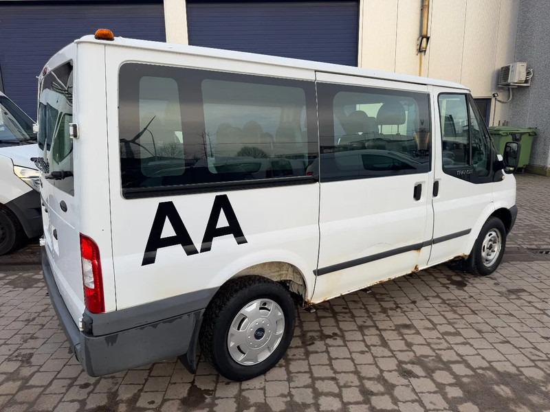 Ford **9PLACES-9SEATS** - Kleinbus, Personentransporter: das Bild 4 Ford **9PLACES-9SEATS** - Kleinbus, Personentransporter: das Bild 4