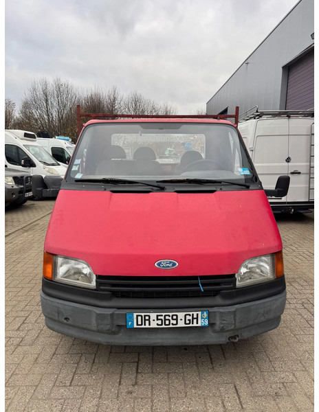 Ford Transit **FRENCH ORIGIN-DIESEL** - Pritsche Transporter: das Bild 2 Ford Transit **FRENCH ORIGIN-DIESEL** - Pritsche Transporter: das Bild 2