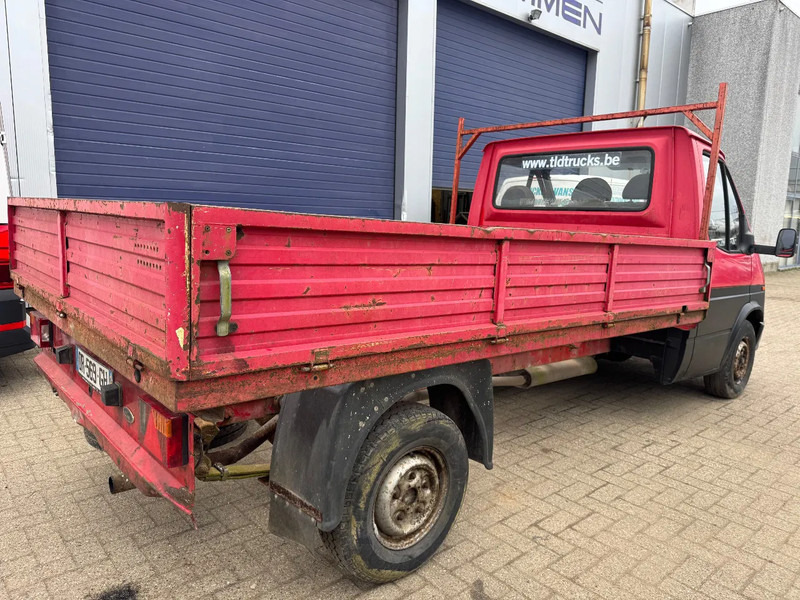 Ford Transit **FRENCH ORIGIN-DIESEL** - Pritsche Transporter: das Bild 4 Ford Transit **FRENCH ORIGIN-DIESEL** - Pritsche Transporter: das Bild 4