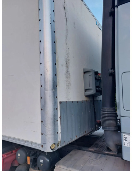 Fruehauf **BOX-3AXXLE** - Koffer Auflieger: das Bild 4 Fruehauf **BOX-3AXXLE** - Koffer Auflieger: das Bild 4