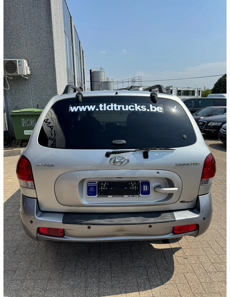 Hyundai Santa Fe **97000KM ONLY** - SUV/ Geländewagen: das Bild 5 Hyundai Santa Fe **97000KM ONLY** - SUV/ Geländewagen: das Bild 5