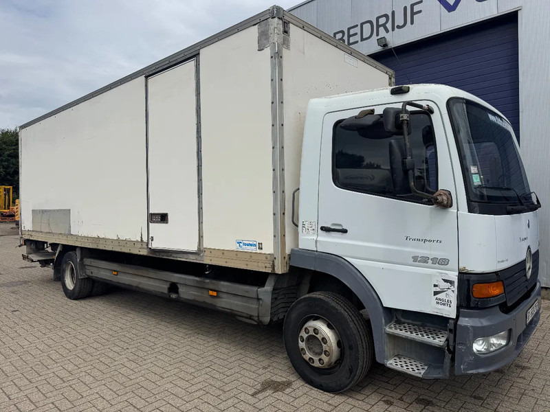 Mercedes-Benz Atego 1218 - Koffer LKW: das Bild 3 Mercedes-Benz Atego 1218 - Koffer LKW: das Bild 3