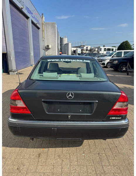 Mercedes-Benz C-Klasse **C220DIESEL-BELGIANCAR** - Limousine: das Bild 5 Mercedes-Benz C-Klasse **C220DIESEL-BELGIANCAR** - Limousine: das Bild 5