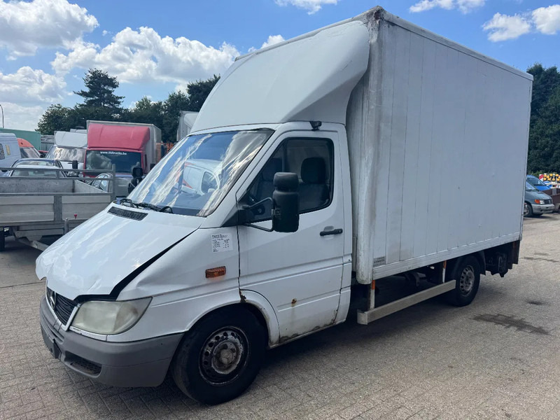 Mercedes-Benz Sprinter 313 **BOX+LIFT** - Koffer Transporter: das Bild 1 Mercedes-Benz Sprinter 313 **BOX+LIFT** - Koffer Transporter: das Bild 1