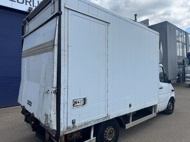 Mercedes-Benz Sprinter 313 **BOX+LIFT** - Koffer Transporter: das Bild 5 Mercedes-Benz Sprinter 313 **BOX+LIFT** - Koffer Transporter: das Bild 5