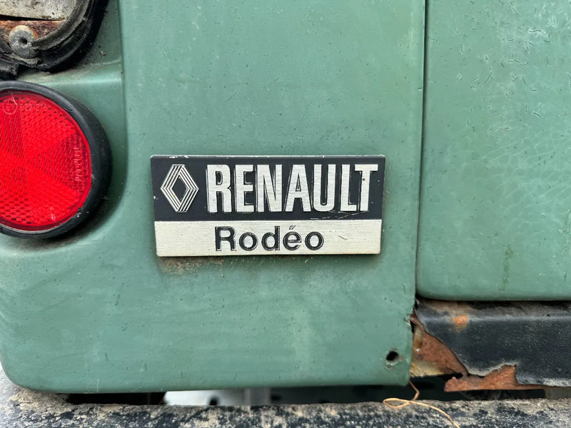 PKW Renault Rodeo BENZINE-PETROL: das Bild 7