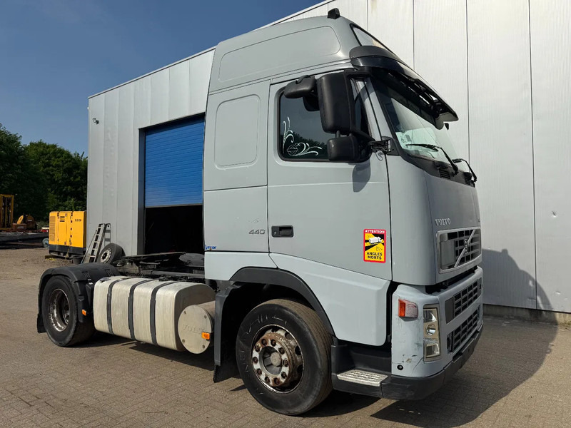 Volvo FH 440 **MANUAL GEARBOX-FRENCH TRUCK-AIRCO** - Sattelzugmaschine: das Bild 3 Volvo FH 440 **MANUAL GEARBOX-FRENCH TRUCK-AIRCO** - Sattelzugmaschine: das Bild 3
