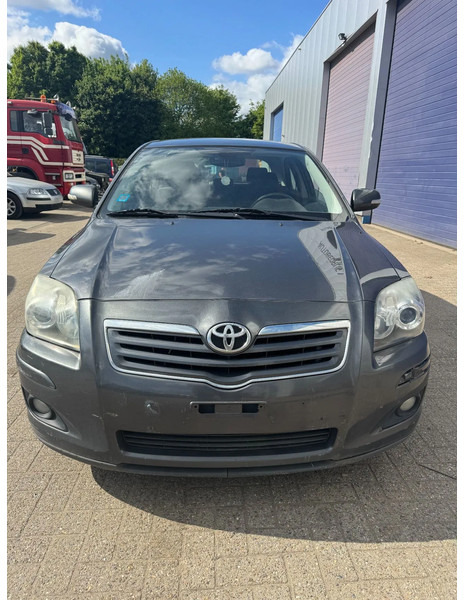 Toyota Avensis **DIESEL-AIRCO** - PKW: das Bild 2 Toyota Avensis **DIESEL-AIRCO** - PKW: das Bild 2
