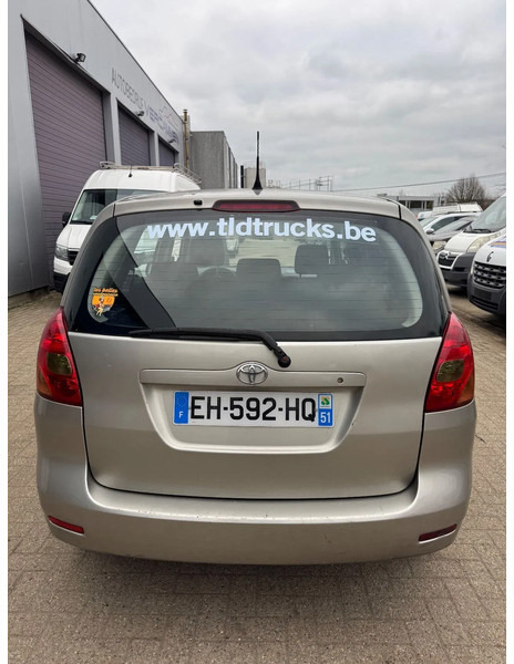 Toyota Corolla Verso **D4D-AIRCO** - PKW: das Bild 5 Toyota Corolla Verso **D4D-AIRCO** - PKW: das Bild 5