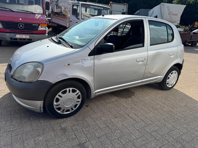 Toyota Yaris **PETROL-AIRCO** - Schrägheck: das Bild 1 Toyota Yaris **PETROL-AIRCO** - Schrägheck: das Bild 1