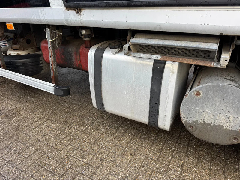 Volvo FM 9 **FRENCH TRUCK-FRIGO-COLDROOM** - Kühlkoffer LKW: das Bild 5 Volvo FM 9 **FRENCH TRUCK-FRIGO-COLDROOM** - Kühlkoffer LKW: das Bild 5